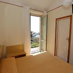 Amelia Hotel 2*