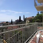 Amelia Αλάσιο