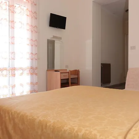 阿米莉亚别墅酒店 阿拉西奥