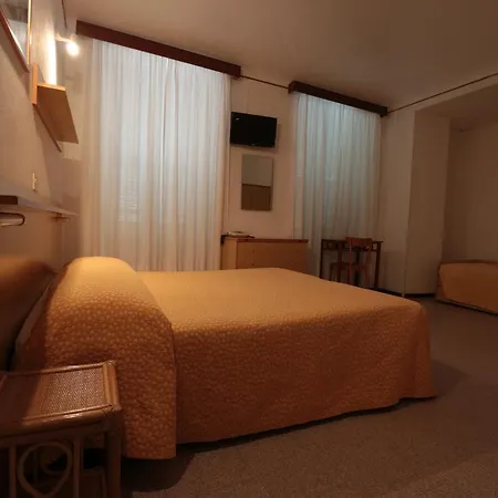 Hotell Amelia Alassio