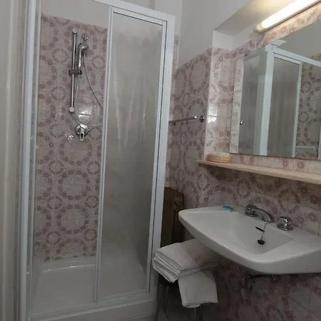 阿米莉亚别墅酒店 2*