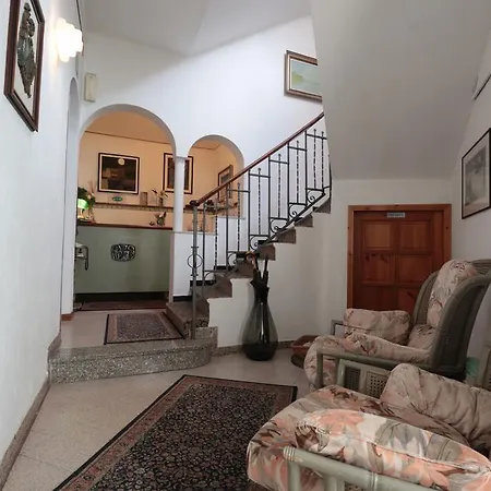 酒店 阿米莉亚别墅酒店 2*