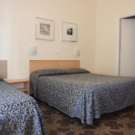 阿米莉亚别墅酒店 2*